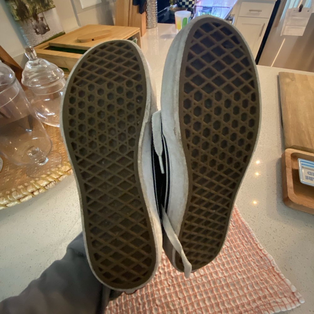 VANS - Picture 4 of 4